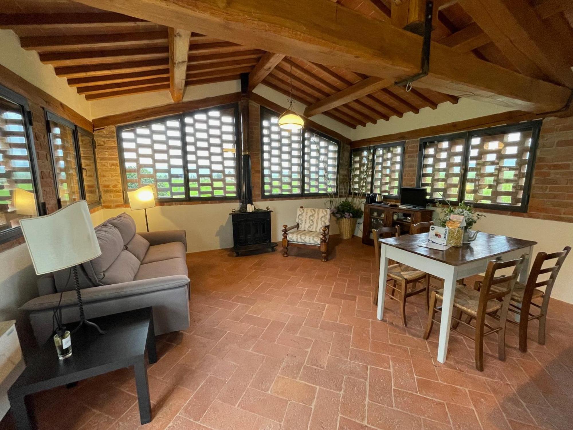 Agriturismo Le Sorbelle D'Orcia Con Piscina Pienza Luaran gambar