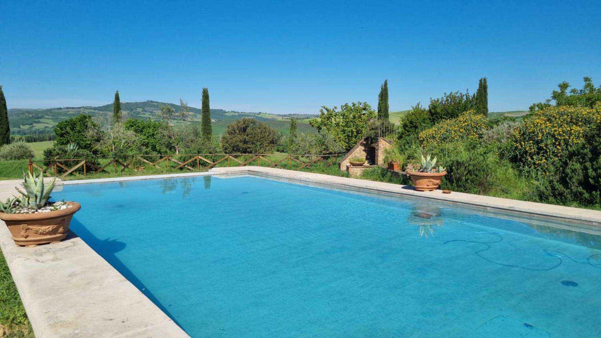 Agriturismo Le Sorbelle D'Orcia Con Piscina Pienza Luaran gambar