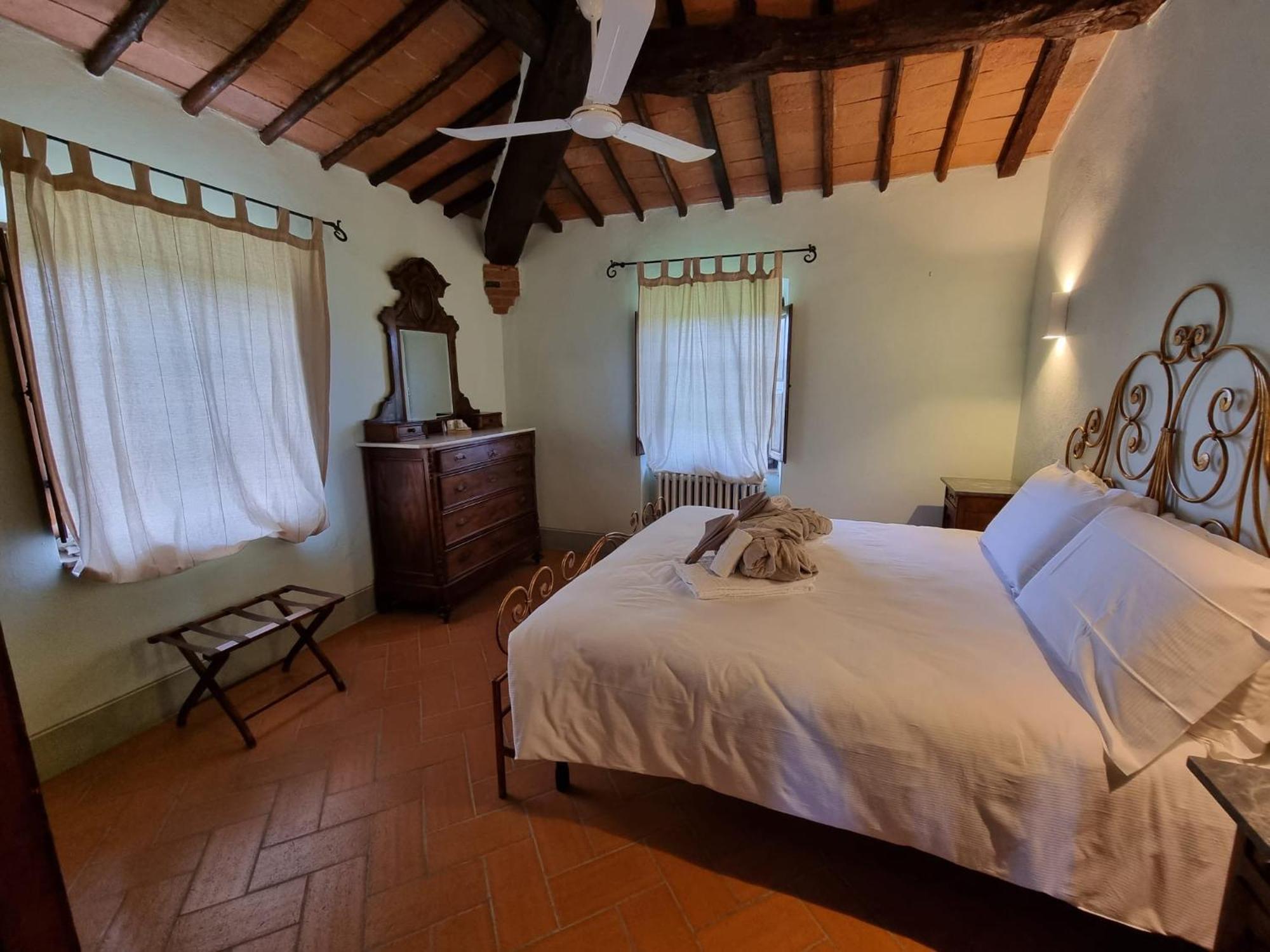 Agriturismo Le Sorbelle D'Orcia Con Piscina Pienza Luaran gambar